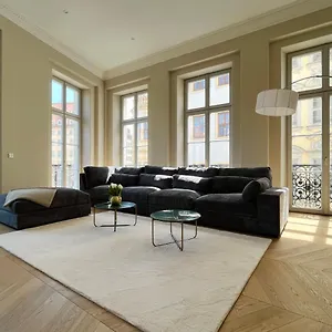 https://luxury-home-3-raum-suite-an-der-frauenkirche-2.dresdenhotels.net
