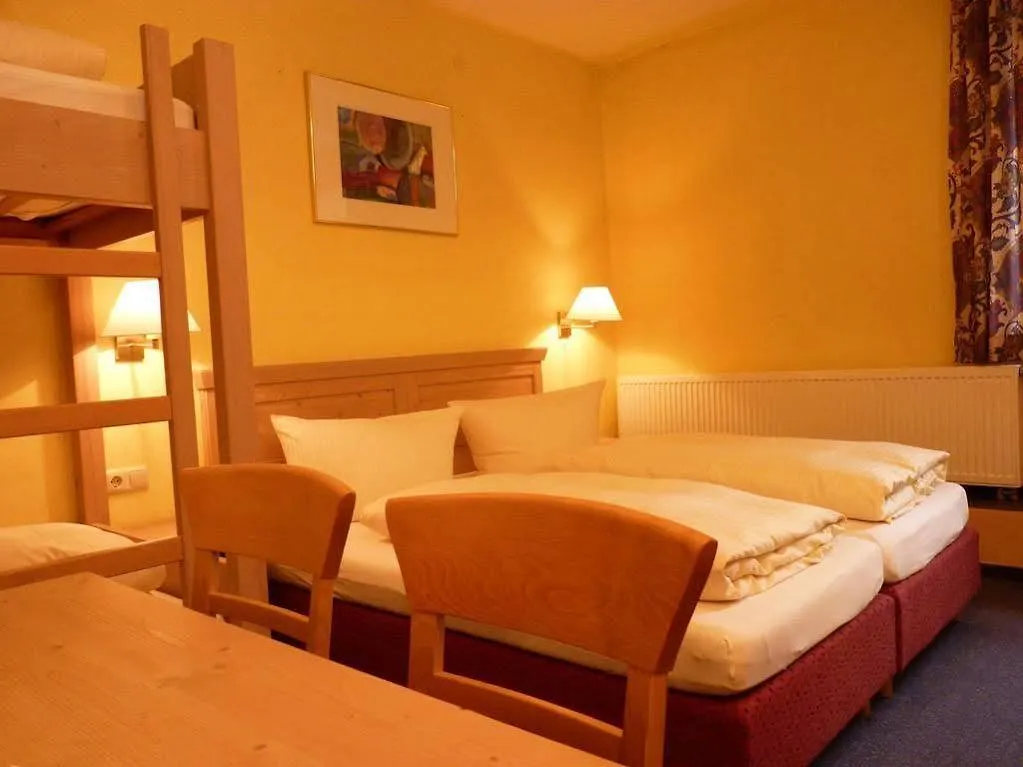 Gasthaus Zum Schlosswirt Dietfurt 3*,